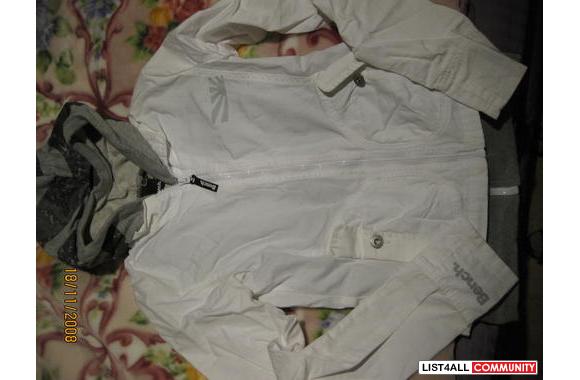 Bench vest-in-jacket size XSworn once, in perfect 