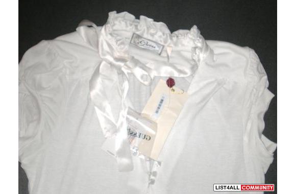 GUESS DRESSY TOP. Size XS.This white top has two s