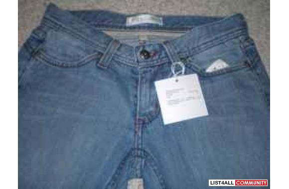 HABITUAL JEANS. size 24.These jeans are so cute. T