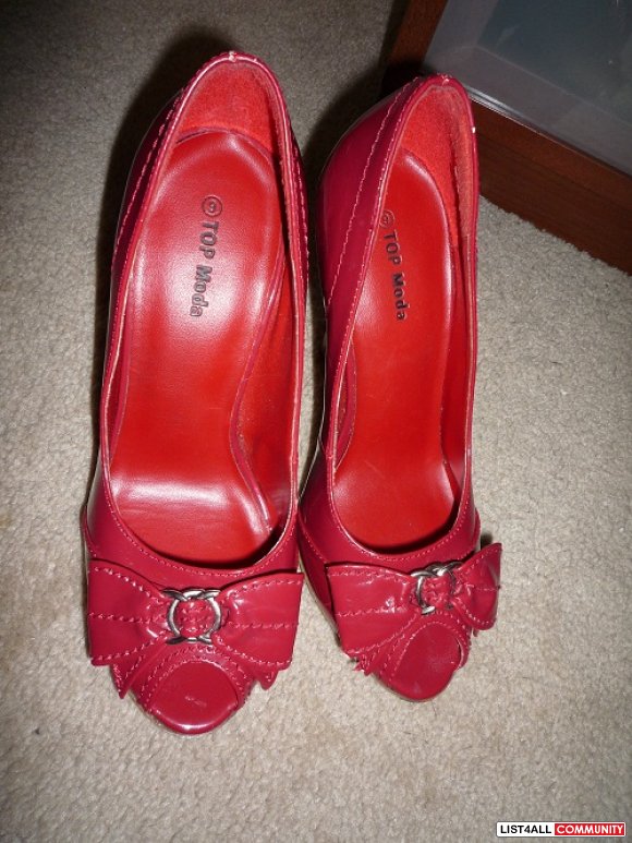 kohls red pumps
