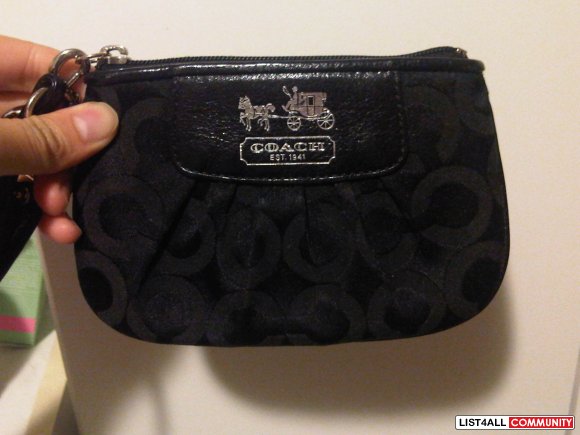 coach wristlets 10