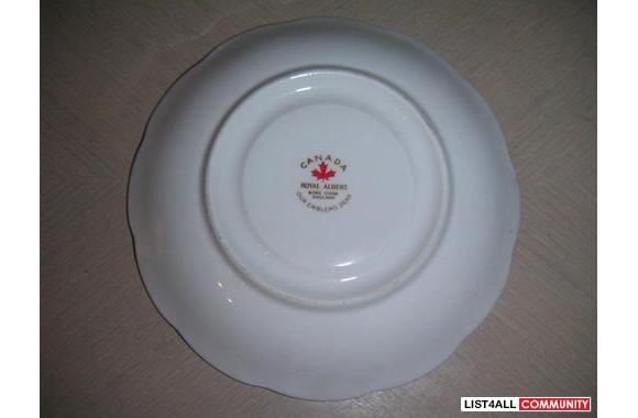 Canadian Province Plate&nbsp;from Royal Albert-Bone China