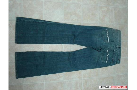 Authentic 7 for All Mankind in Ireland wash, size 27