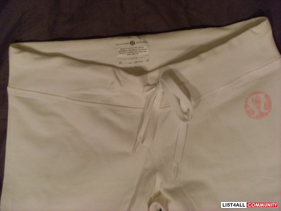 White LULULEMON Cropped Pants