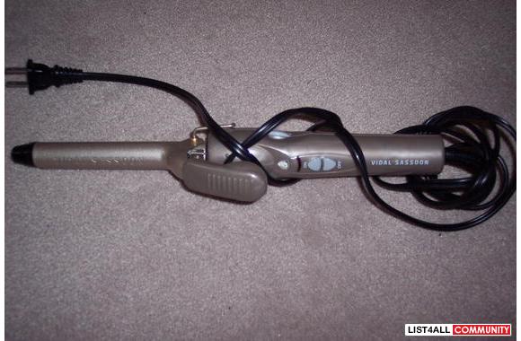 Vidal Sassoon  Hair Curler.&nbsp; I paid $30 for i