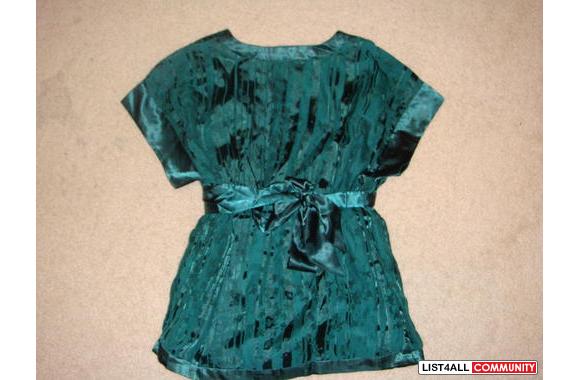 BRAND NEW GUESS SILK TOPcolour: greenishsize: Mcon