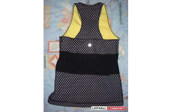 LULULEMON TANKcolour: black w/white polka dotssize