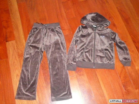 bcbg jogging suit