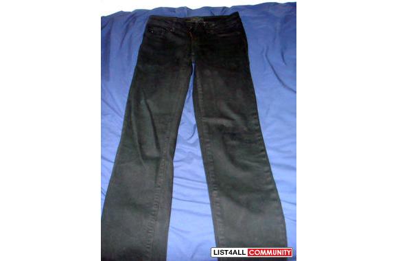 DYNAMITE: Flattering and comfy black straight jeans