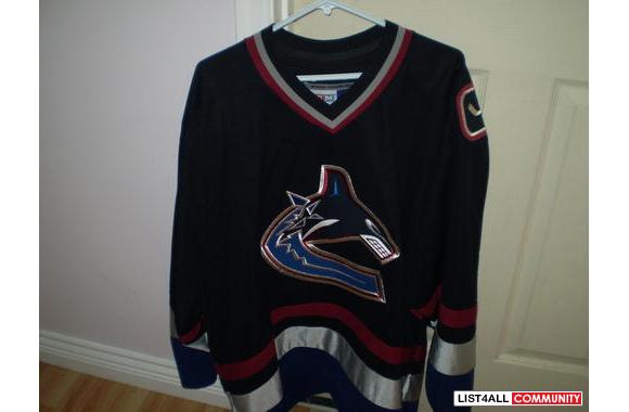 Canucks Jersey xxl great condition