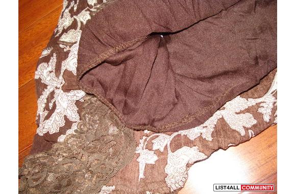 Gorgeous paisley-patterned brown dress! Flowy brown dress in size smal