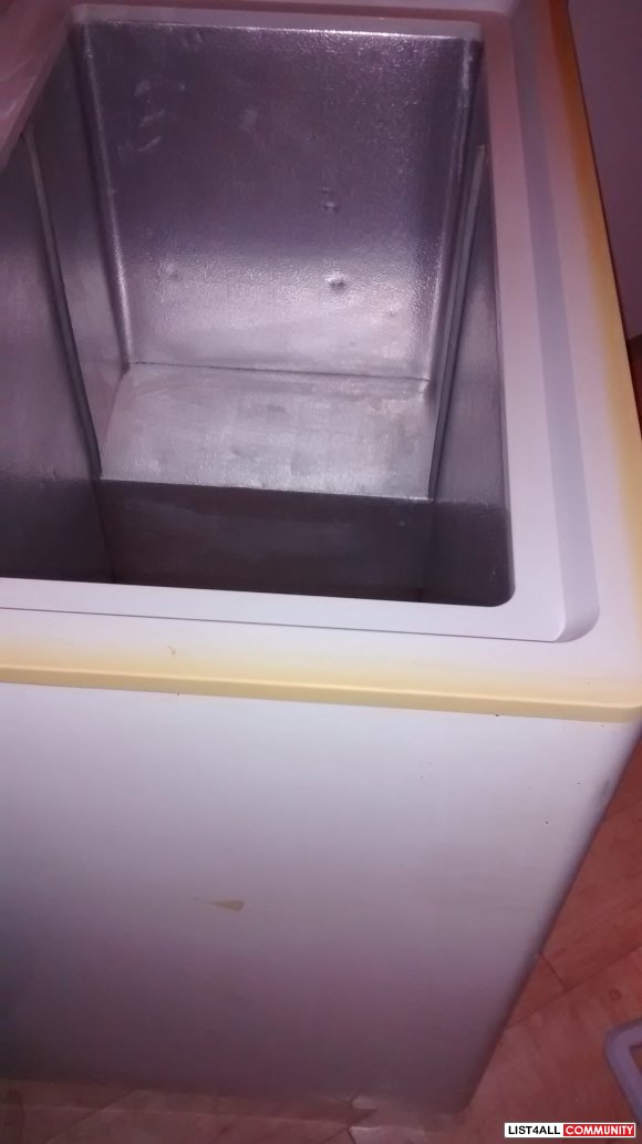 DANBY Chest Freezer