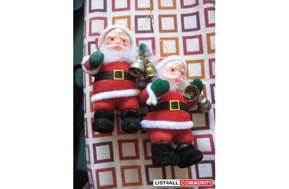 4 christmas rats ornamentsok condition25cents each