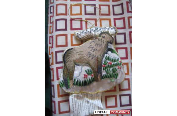 3 Santa Dressed Teddy Bears Ornaments25cents eacho