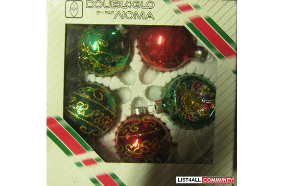 Christmas Ornamentsstill in boxesi have 2 kinds