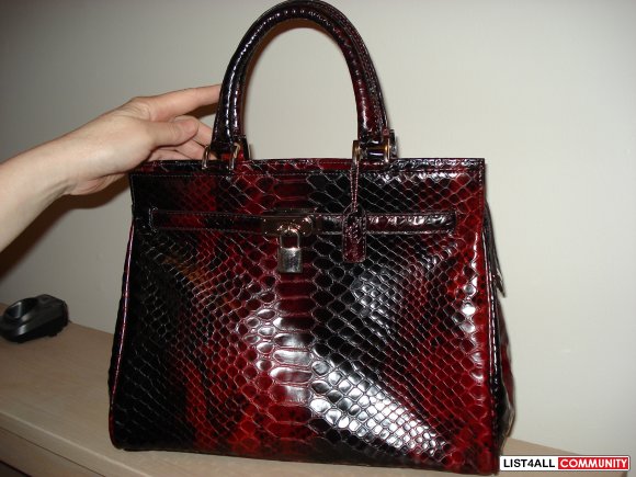 Authentic Danier Leather Handbag :: ilovehandbags :: List4All