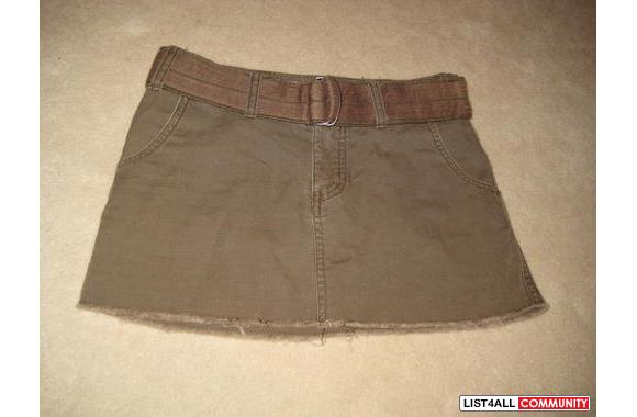 Brand - Tna Colour - Army Green Size - 0 Condition