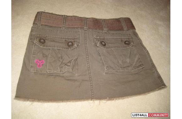 Brand - Tna Colour - Army Green Size - 0 Condition