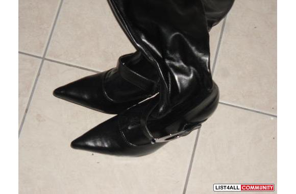 Womans boots.Size 7.The heel is to big for me.It's stilleto heel and a