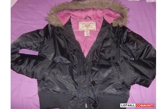 Black Roxy Winter JacketSize Smallbut will fit&nbs
