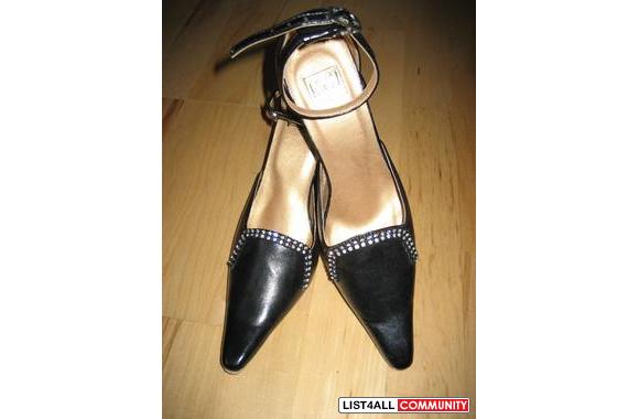 black heels size 7