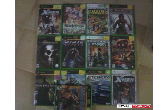 xbox + 3 controllers + memory stick + games