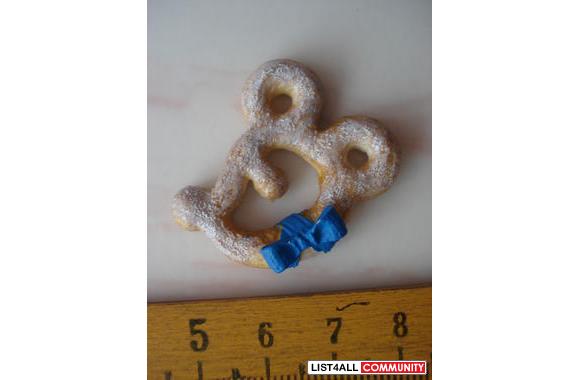 RE-MENT MINIATURE MICKEY BREAD Series: Disney Mick