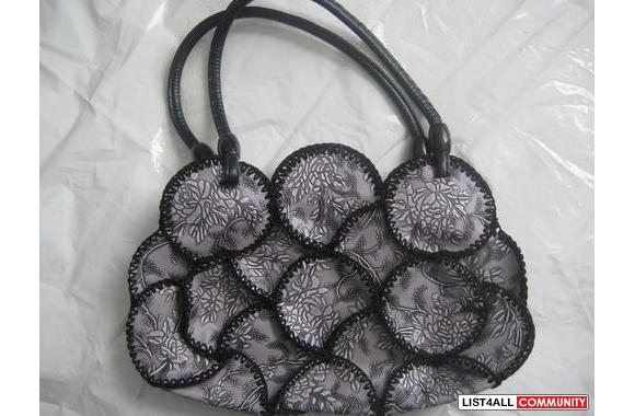 This is a beautiful handmade handbag, made in China
