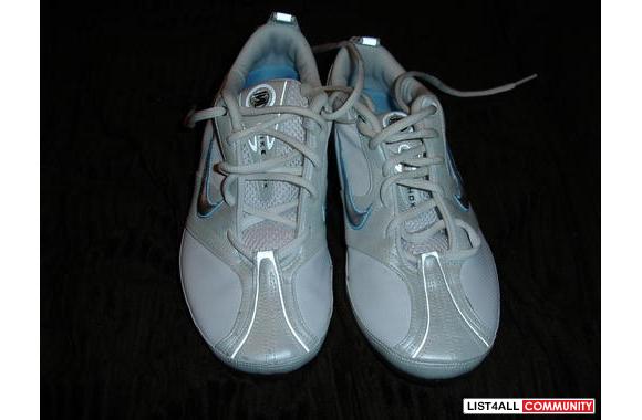 BNWT White leather Nike runners