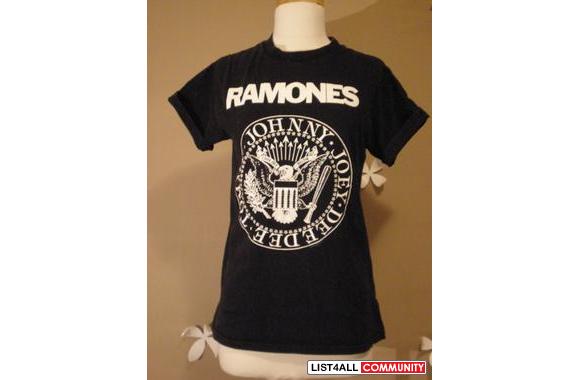 Ramones t-shirtsmall to medium