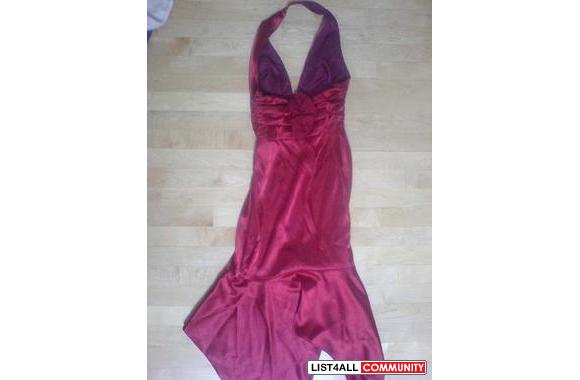 RED PROM DRESSSIZE 3/4PURCHASED FROM LA PETITE DOW