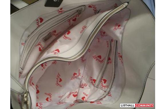 Guess bagnew with tagsauthentic (paid 79.99 + tax)
