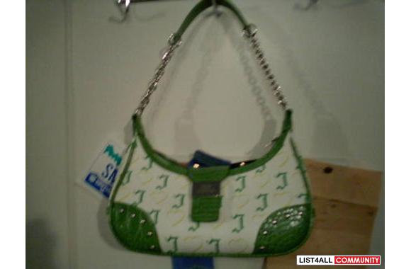 JLO  Green Leather HandbagGorgeous handbad designe