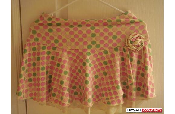 ROXY  Pink Polkadot SkirtSuch a cute skirt from Ro
