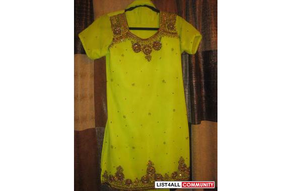 parrot green dress with brown beeds work on it