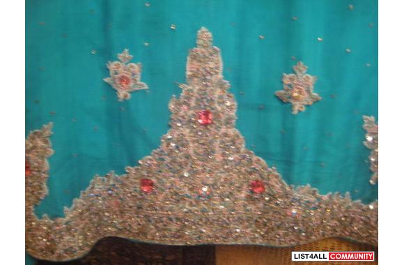 ferozi amazing dress with beautiful silver n pink stone work on it