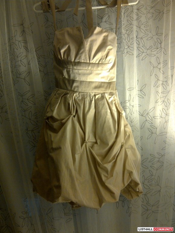 Ivory Bubble Dress (Can wear as Strapless or Halter)