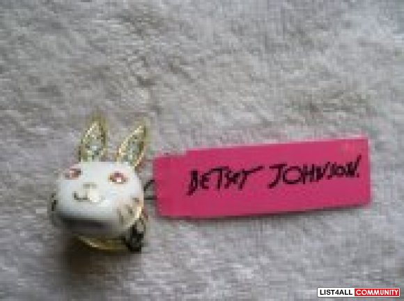 Betsey Johnson Crystal Rabbit Ring