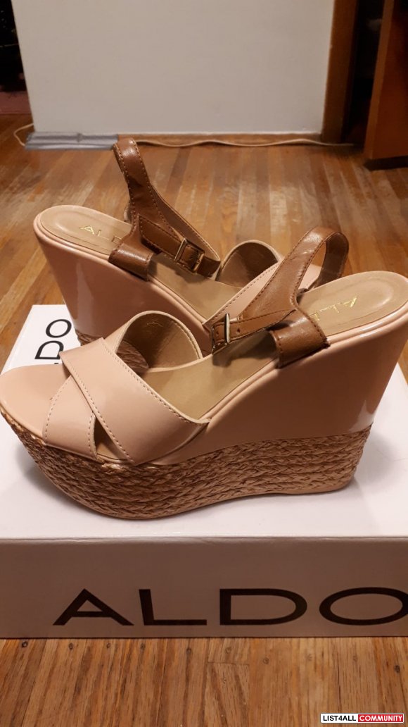 Summer Wedge Sandal SIZE 7