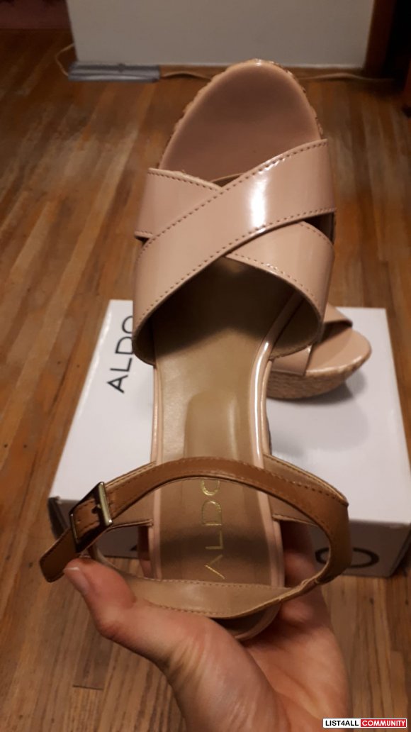 Summer Wedge Sandal SIZE 7