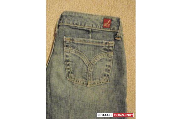 - Authentic stretch Dish blue jeans