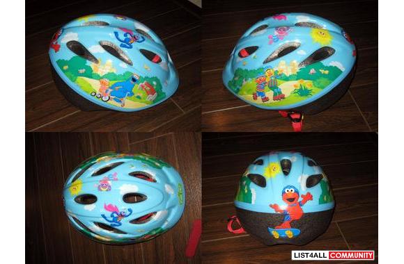 Sesame Street Toddler Helmet + elbow &amp; knee pads