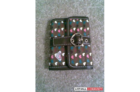 ROXY WALLET brown with hearts and pink on the insi