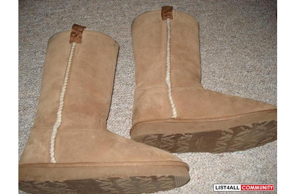 Aldo uggs are sOld.  (the ones in the first pic)am