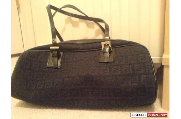 Fendi Black Barrel BagProbably replica..not too su