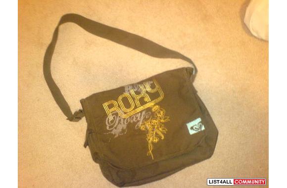 Roxy sling across bag.really good conditionused fo