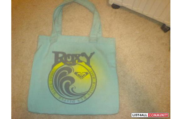 roxy cloth beach bagexellent condition.selling at 