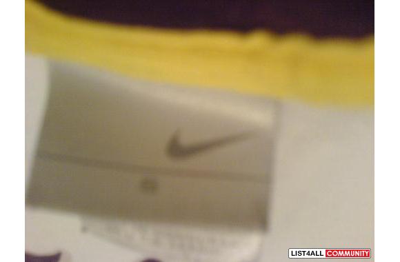 really cute nike tee.size xs-s.