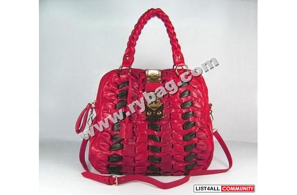Offer 2010 new style&nbsp;Miu Miu&nbsp;handbags,the newest style