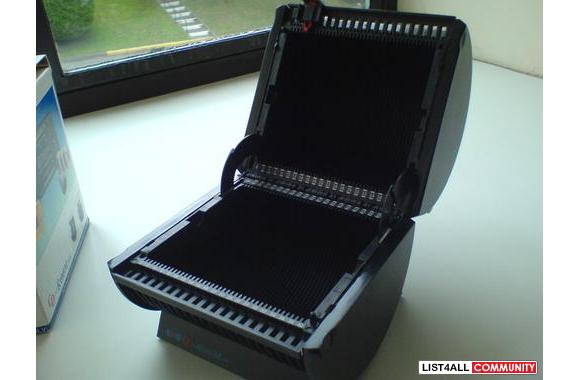 CD storage box, holds 40 discs